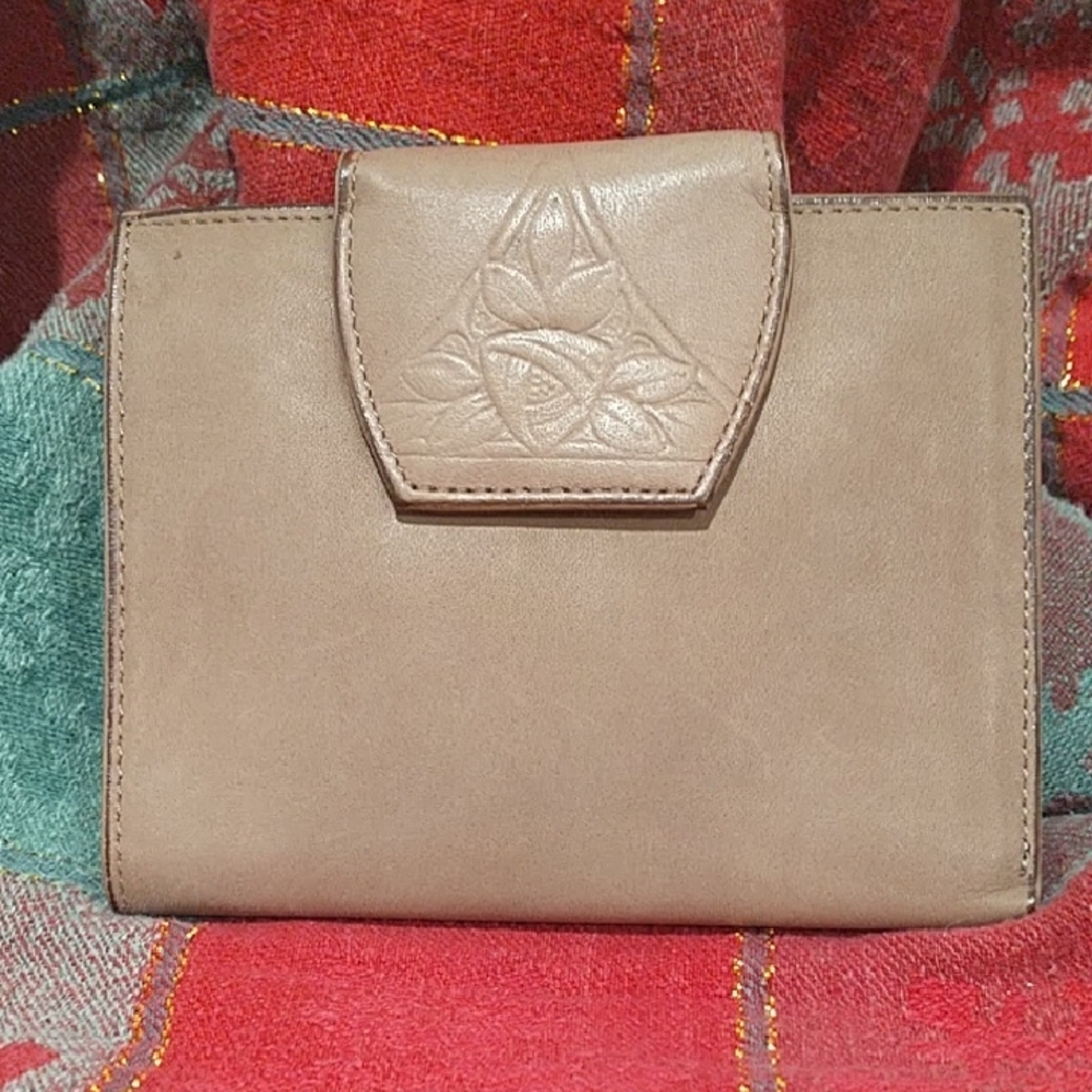 Elegant Vintage Rolfs Lt Tan Leather Wallet